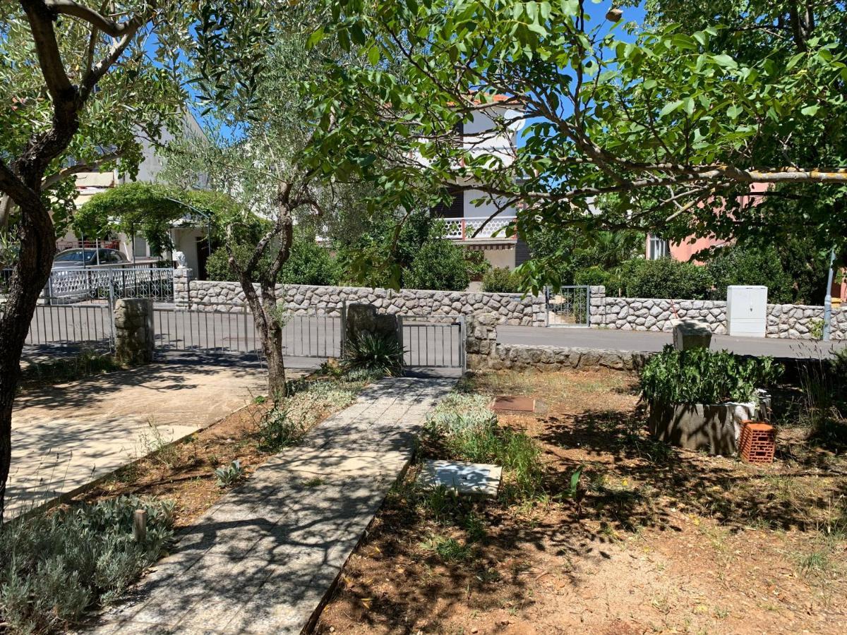 Apartment Gardenview - New! Krk Town Exterior foto