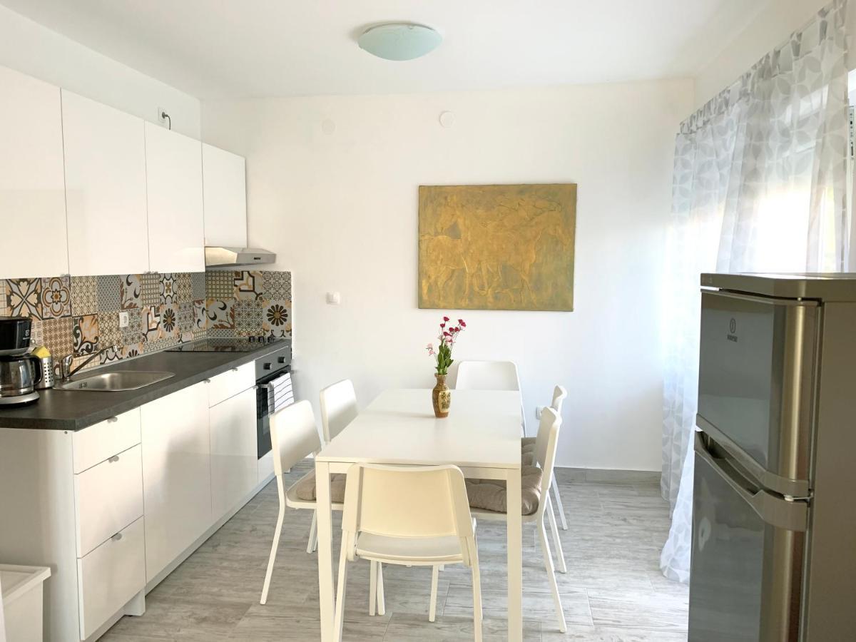 Apartment Gardenview - New! Krk Town Exterior foto